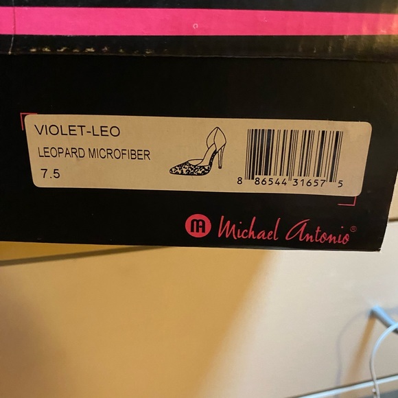 Micheal Antonio NIB leopard and black heels - Picture 3 of 4